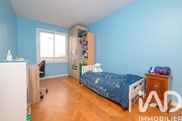 Appartement à vendre 5 pièces 113 m² Courbevoie