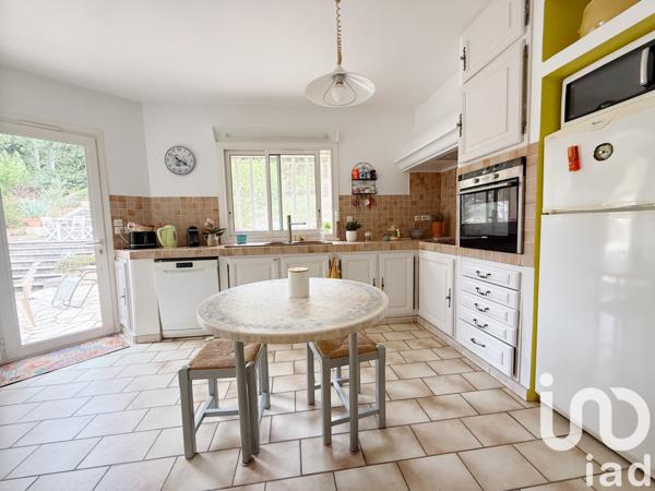 Maison à vendre 5 pièces 135 m² Hyères
