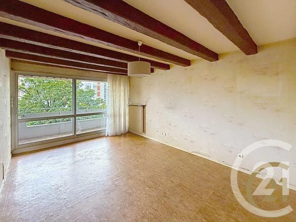 Appartement F3 à vendre  3 pièces - 63 m 2   MONTBELIARD  - 25