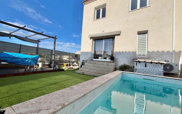 Maison à vendre    4 pièces •  Vauvert