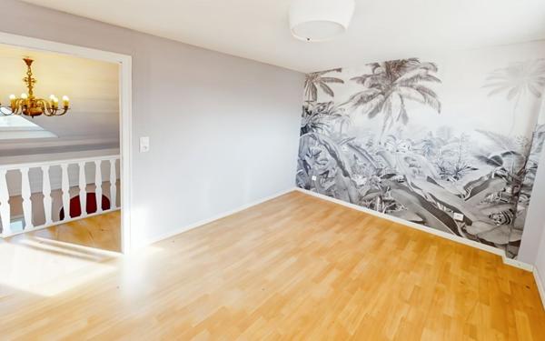 Maison à vendre    7 pièces • 186 m2 Peltre