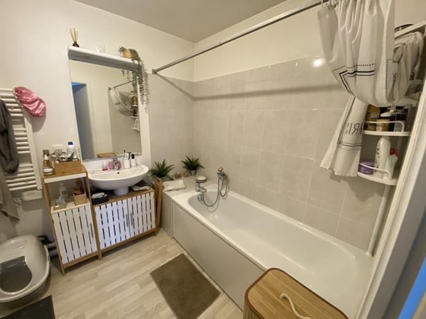 Appartement Drancy 2 pièce(s) 47 m2 parking