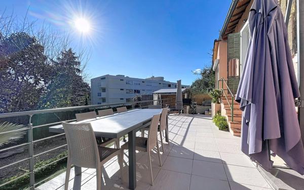 Maison à vendre    3 pièces • 53 m2 Nice