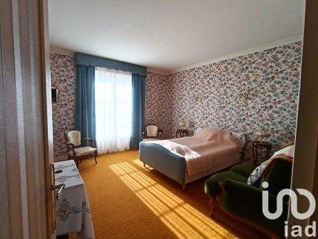 Maison traditionnelle 13 pièces de 231 m² à Montoire-sur-le-Loir (41800)