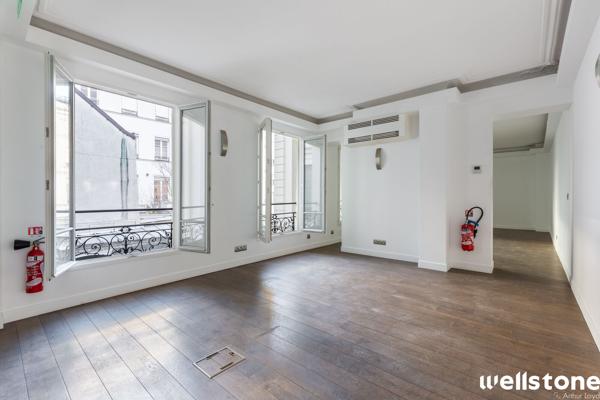 Bureaux à louer à PARIS 75008