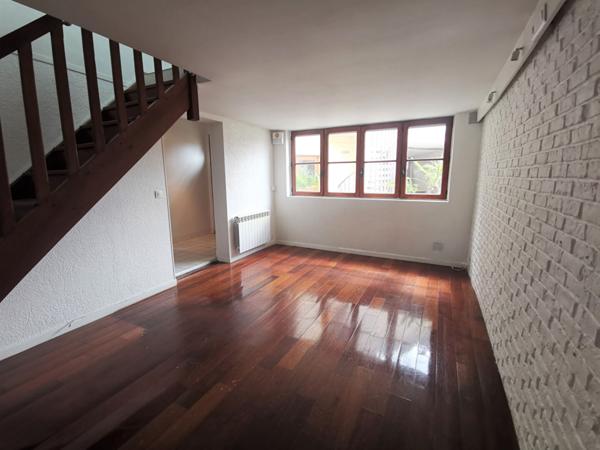 Location appartement Rosny-sous-Bois - 3 pièce(s) - 66 m² - 900 €/mois