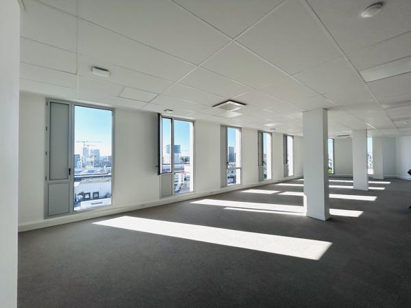 Bureaux à louer Bordeaux Euratlantique neuf et divisible dès 121 m²