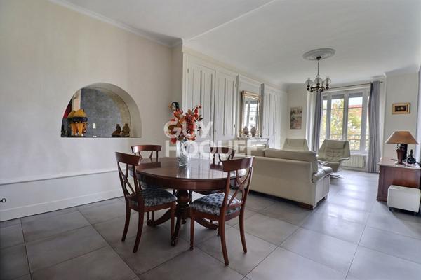 Beau T4 avec cachet de l'ancien - Place Jean Macé