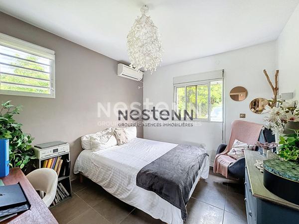 A VENDRE VILLA F5 AVEC PISCINE DE 135M² SAINTE-ANNE PROCHE DE LA PLAGE