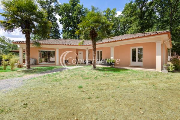 Maison
                                                                                                                                                                                                                                                                                                                        6 pièce(s)                                                                                                                                                                                                          4 chambre(s)                                                                                                                                                                                                          161  m²