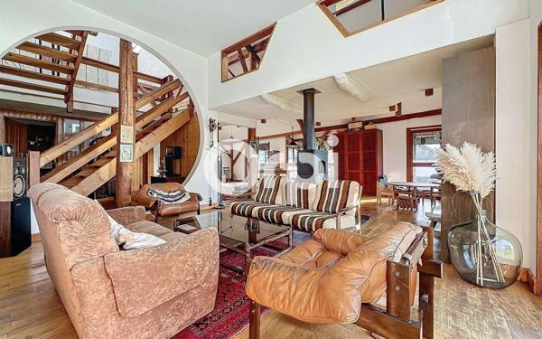 Maison à vendre    4 pièces • 187 m2 Viuz-en-Sallaz