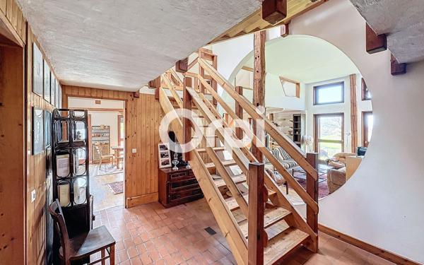 Maison à vendre    4 pièces • 187 m2 Viuz-en-Sallaz