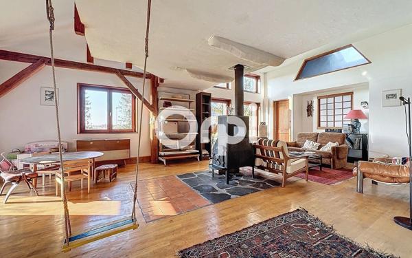 Maison à vendre    4 pièces • 187 m2 Viuz-en-Sallaz