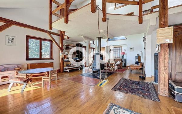 Maison à vendre    4 pièces • 187 m2 Viuz-en-Sallaz