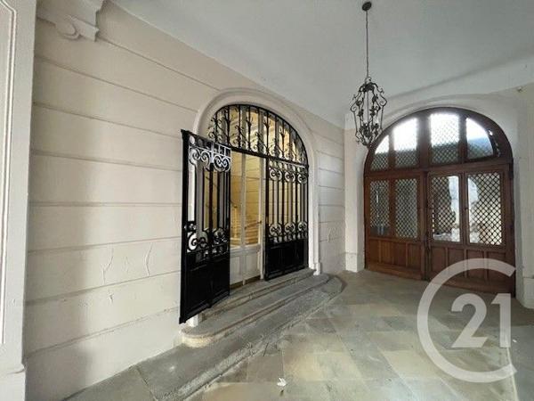 Appartement Local à vendre  9 pièces - 340 m2 DAX - 40