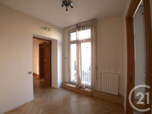 Appartement Local à vendre  9 pièces - 340 m2 DAX - 40