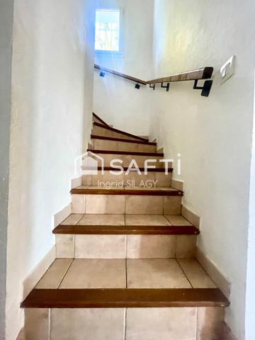 Maison, quatre chambres, Garage et piscine