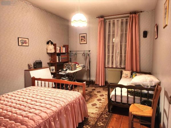 Maison à vendre à Levet dans le Cher (18340), ref : 34646LI