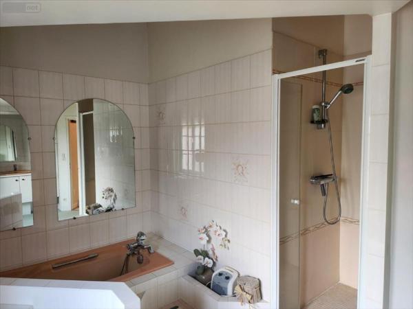 Maison à vendre à Levet dans le Cher (18340), ref : 34646LI