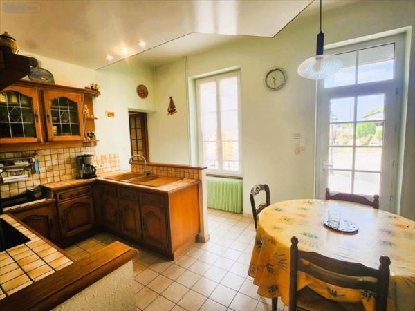 Maison à vendre à Levet dans le Cher (18340), ref : 34646LI