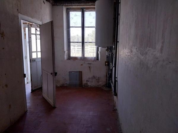 Sury-ès-Bois (18260) – Maison de village 100 m² avec jardin arboré et garage Prix : 57 000 € HAI Vente à terme libre: Paiement comptant 26 000 € + mensualité de 322,91 €/mois sur 8 ans