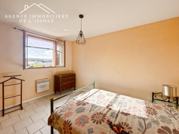 Besse-sur-Issole (83890) Maison Besse-sur-Issole, 88m², 700m² de terrain, garage, atelier, au calme