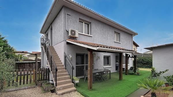 Maison 200 m2 avec un local commercial