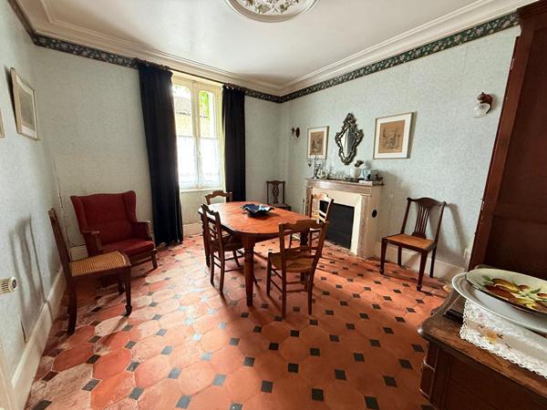 A vendre - Maison de maître - 6 pièces - 128m² - Doué en Anjou - D5918