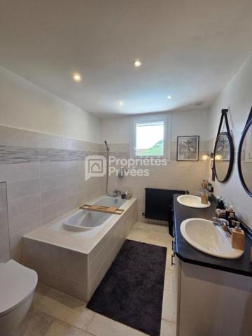 Maison Montélimar 6 pièces 180 m2