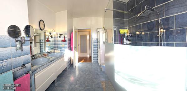 Maison familiale de 109 m² sur grand terrain arboré. Sous-sol complet. Quartier calme à Montauban.