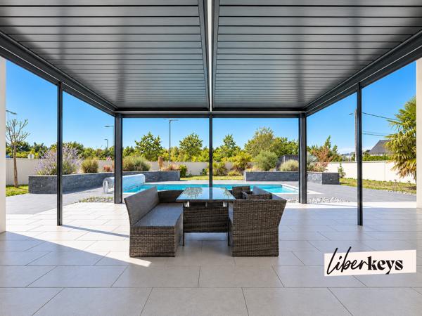 OLIVET Centre (45160) – Maison 250 m², 5 chambres, piscine chauffée et grand garage