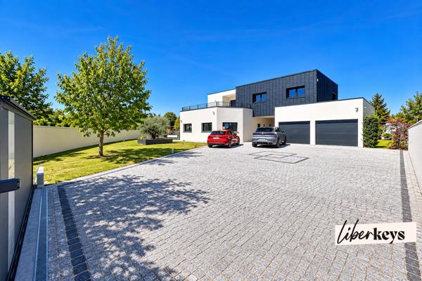 OLIVET Centre (45160) – Maison 250 m², 5 chambres, piscine chauffée et grand garage