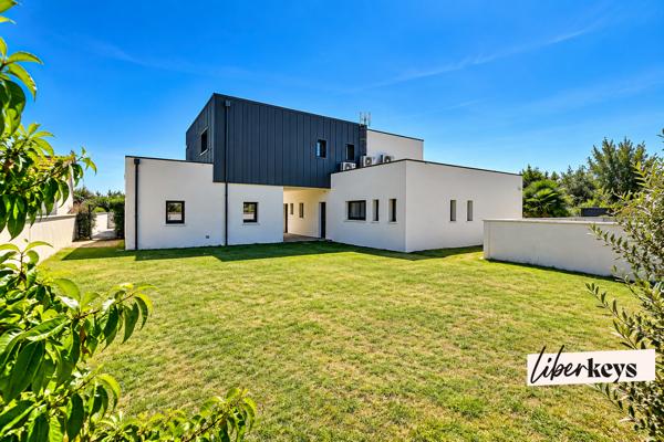 OLIVET Centre (45160) – Maison 250 m², 5 chambres, piscine chauffée et grand garage
