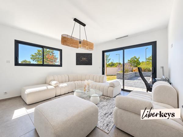 OLIVET Centre (45160) – Maison 250 m², 5 chambres, piscine chauffée et grand garage