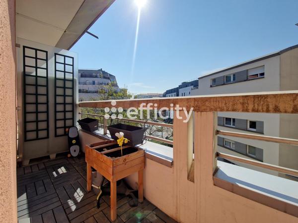 Appartement 4 pièces - 103 m² Exclusivité efficity