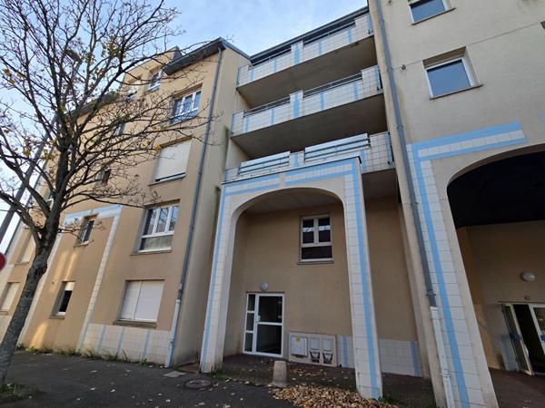 Appartement à rénover proche Gare du Mans.