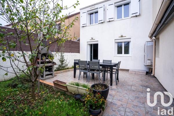 Maison à vendre 6 pièces 92 m² Les Mureaux