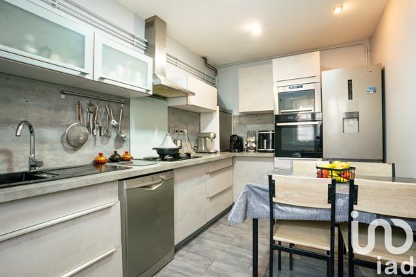 Maison à vendre 6 pièces 92 m² Les Mureaux