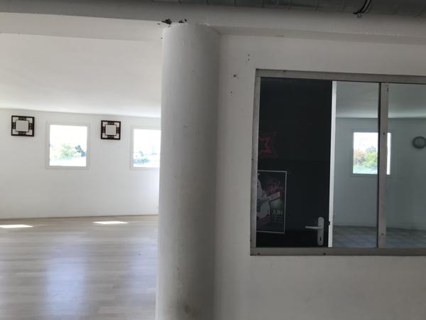 A LOUER - BUREAUX - TRIGNAC - 174 M2 - PARKING - ZAC AUCHAN