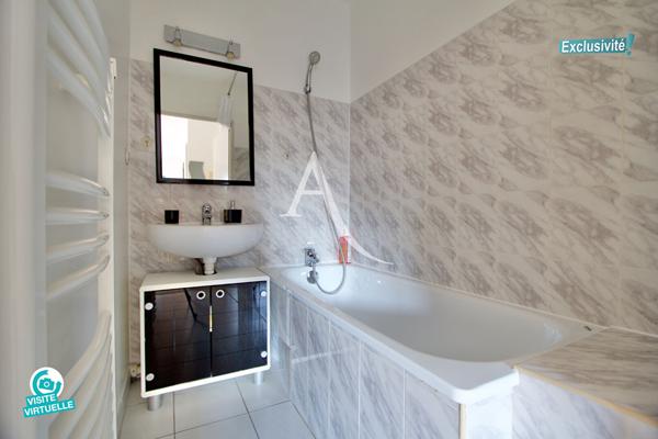 MONTPELLIER - ESTANOVE - RÉSIDENCE 1995 AVEC ASCENSEUR - 2 PIÈCES -38,50M2 ENVIRON - GRAND BALCON - PARKING PRIVATIF SÉCURISÉ - TRAMWAY à 2 MINUTES À PIED