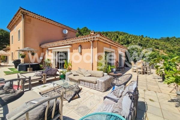 Maison à vendre 9 pièces de 316 m² à Gréoux-les-Bains