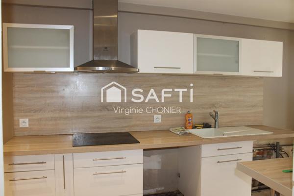 Agréable maison de ville à finir de rénover avec jardin