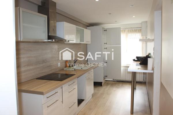 Agréable maison de ville à finir de rénover avec jardin