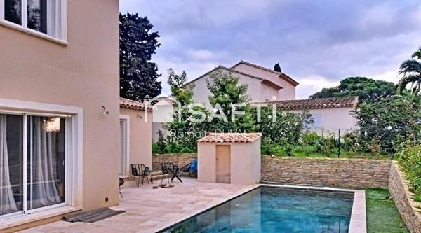 Maison contemporaine récente avec piscine – Secteur recherché