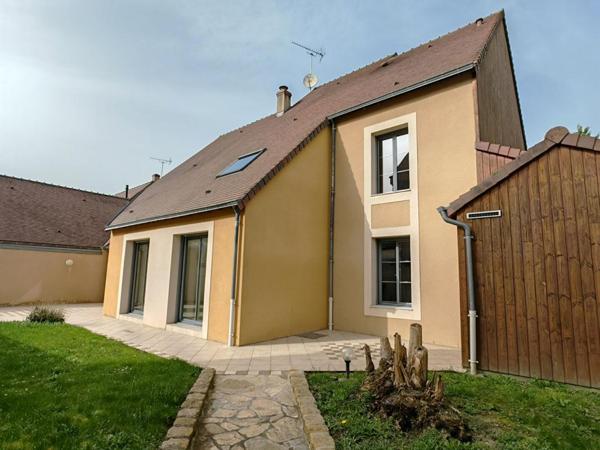 Belle maison familiale à La Ferte Bernard 7 pièces 183 m2