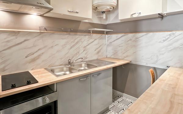 Appartement à vendre    1 pièce • 31,97 m2 Aix-en-Provence