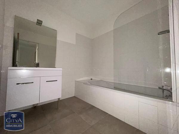 Appartement à louer 3 pièces 92.71m² Saint-Étienne (42000)
