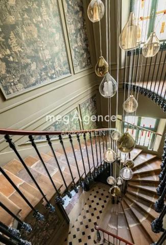 Maison à SENS, 89100 - 10 pièces 320m²