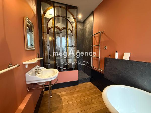 Maison à SENS, 89100 - 10 pièces 320m²