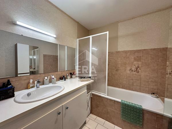 Appartement T3 avec balcon, Aix-en-Provence